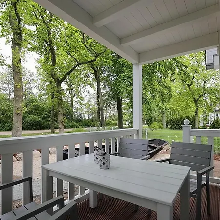 Апартаменты Strandvilla Scholle - Lachs 01 *